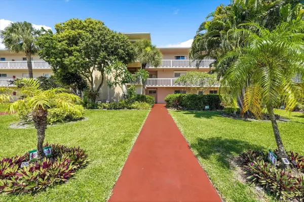 2856 S Garden Dr Drive S #212, Lake Worth, FL 33461