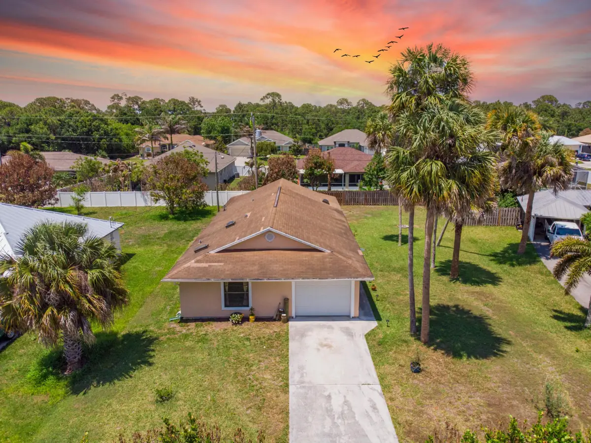 1573 SW Dycus Avenue, Port Saint Lucie, FL 34953 - #1