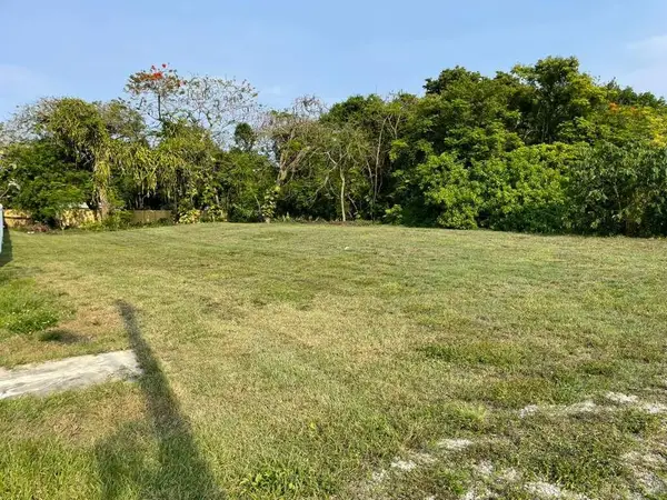 2630 NW 20th Avenue, Oakland Park, FL 33311