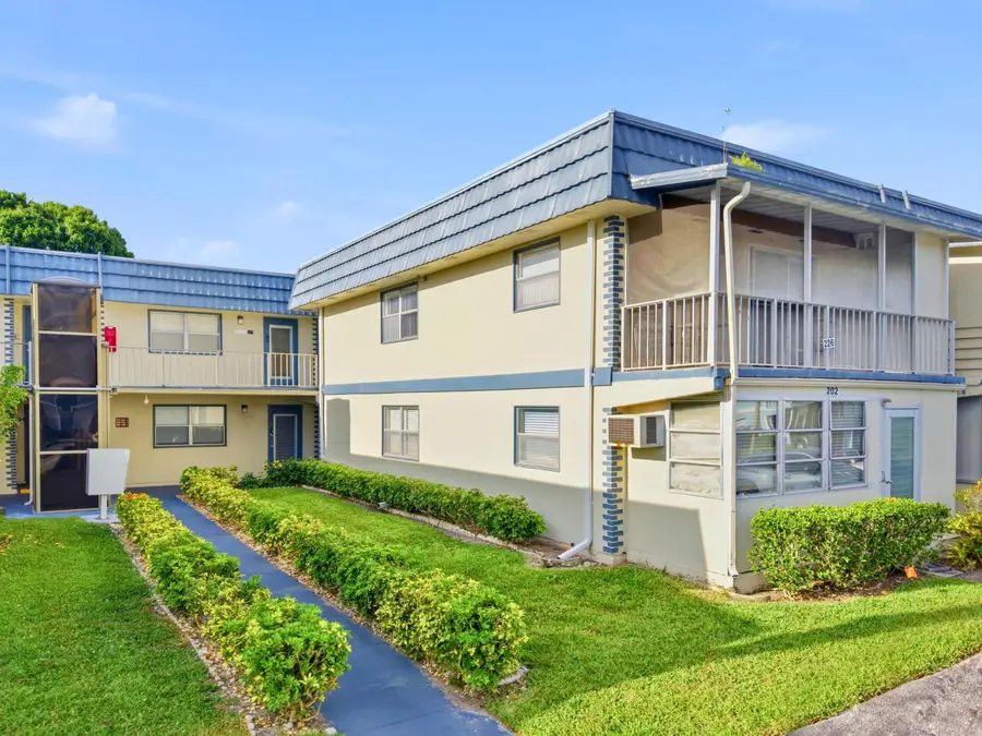 202 Brittany F, Delray Beach, FL 33446 - #2
