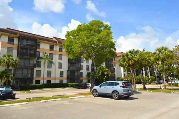 5570 NW 44th Street #318a, Lauderhill, FL 33319