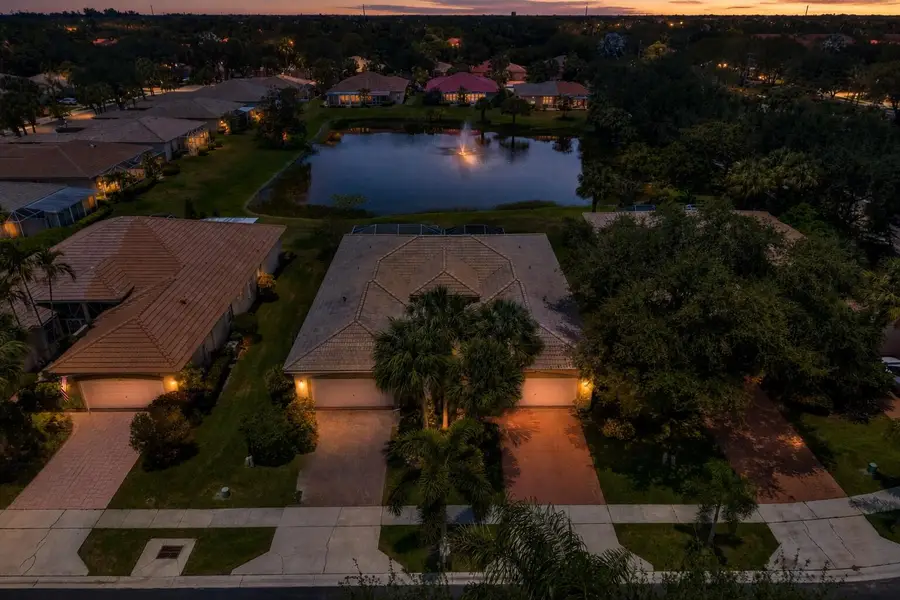 9532 N Crescent View Dr Drive N, Boynton Beach, FL 33437 - #3