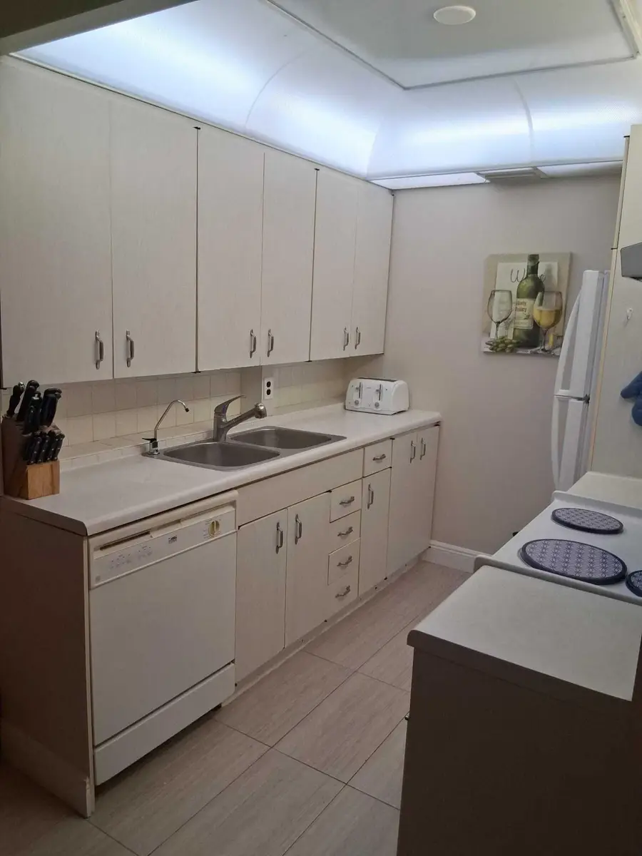 4023 Newport H, Deerfield Beach, FL 33442 - #3