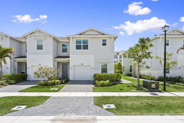 840 SE Grovebush Lane, Port St Lucie, FL 34984