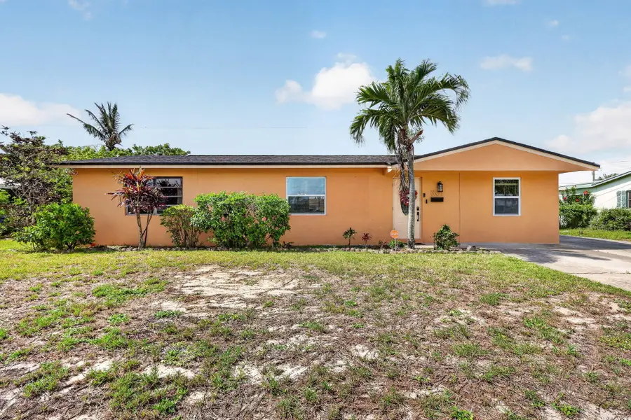 361 W 21st Street, Riviera Beach, FL 33404 - #3