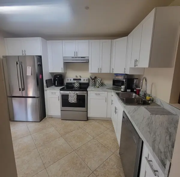 238 Bald Eagle Court, Royal Palm Beach, FL 33411