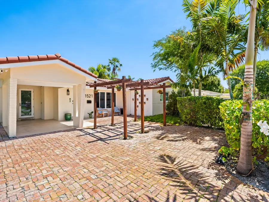 1521 NE 40th Court, Oakland Park, FL 33334 - #2