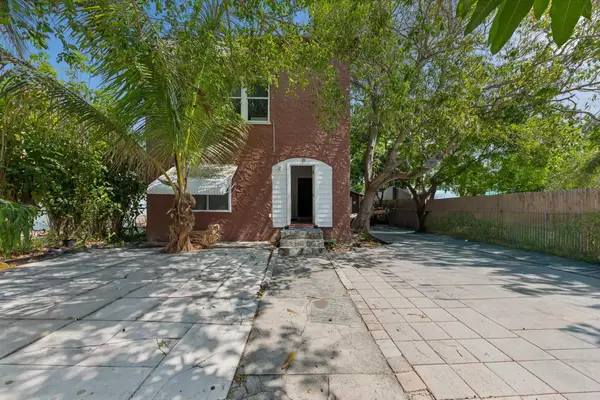 427 El Prado, West Palm Beach, FL 33405