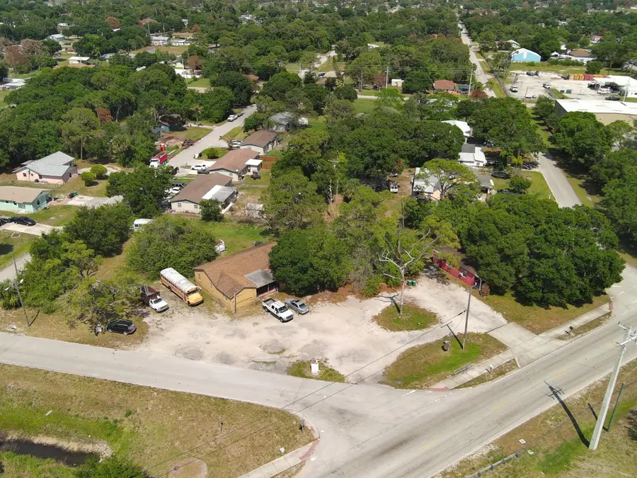 902 Angle Road, Fort Pierce, FL 34947 - #2
