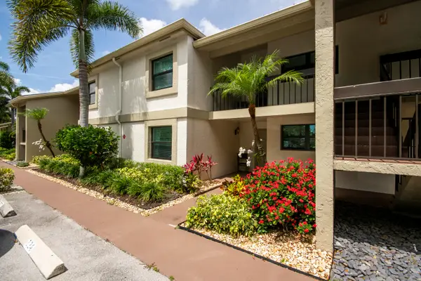 12871 Briarlake Drive #103, West Palm Beach, FL 33418