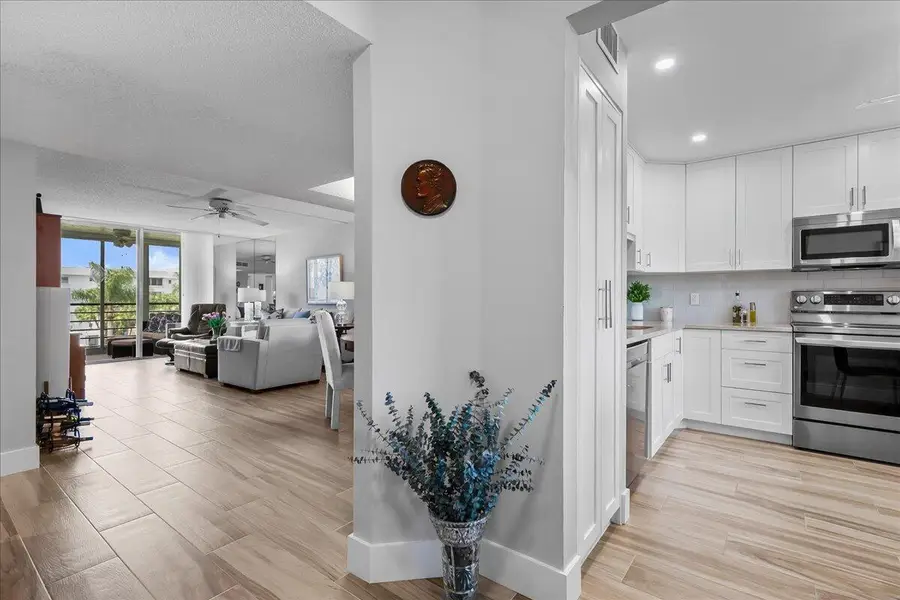 6698 10th Avenue N #305, Lake Worth, FL 33461 - #3