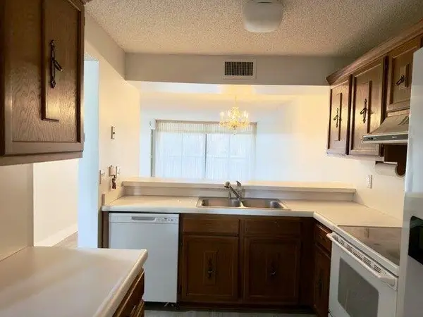 6021 Coral Lake Drive #209, Margate, FL 33063