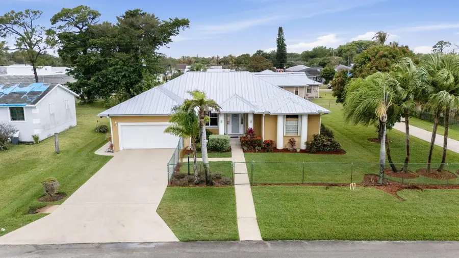 5660 SE Colee Avenue, Stuart, FL 34997 - #3