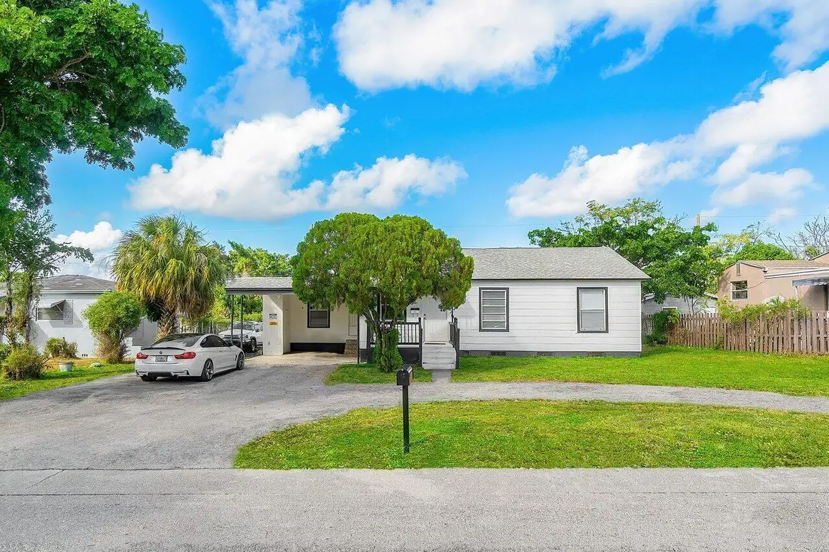 921 43rd Street, West Palm Beach, FL 33407 - #1