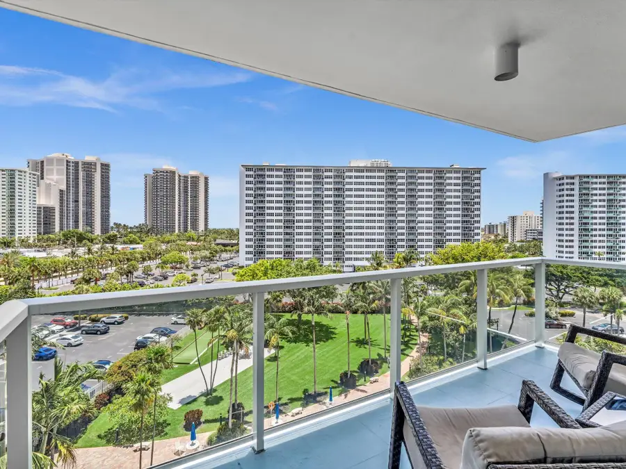3300 NE 36th Street #721, Fort Lauderdale, FL 33308 - #2