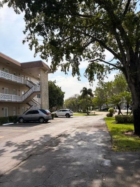 5103 NW 35th Street #401, Lauderdale Lakes, FL 33319 - #1