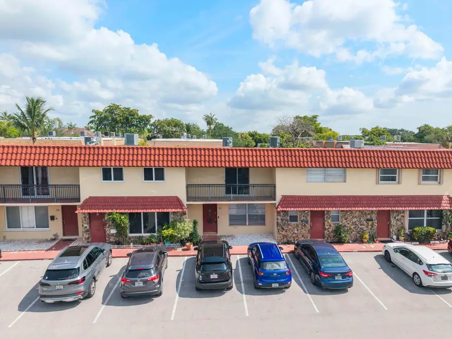 6659 SW 41st Place #38, Davie, FL 33314 - #2