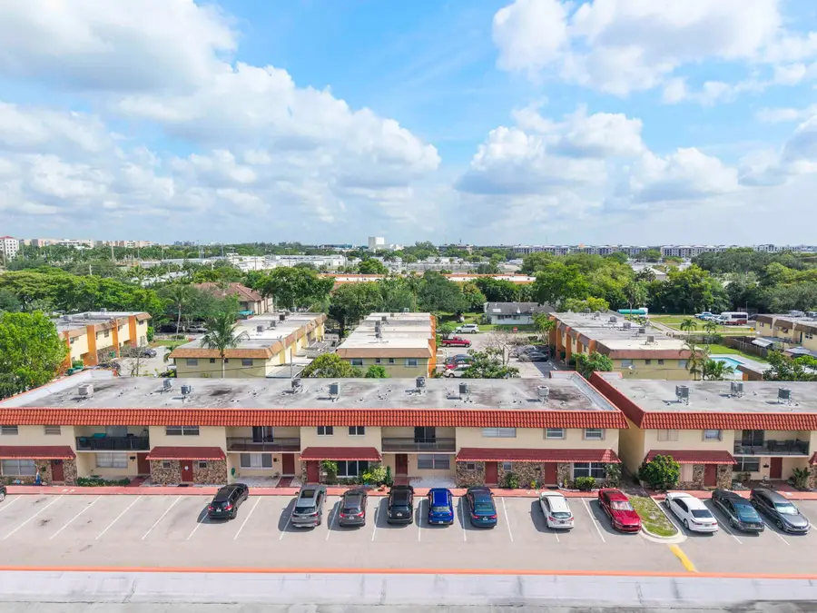 6659 SW 41st Place #38, Davie, FL 33314 - #3