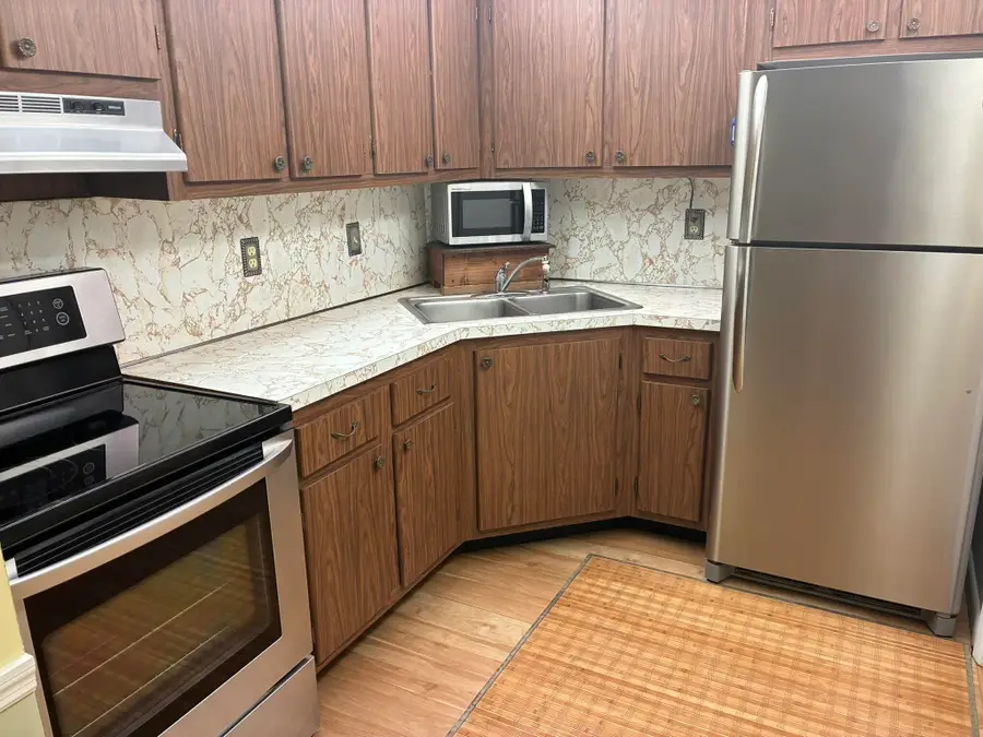 659 W Oakland Park Boulevard #204, Wilton Manors, FL 33311 - #3