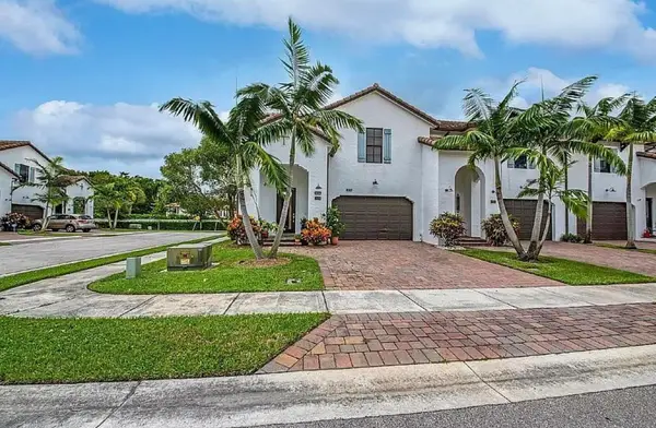 3199 Santa Catalina Place, Greenacres, FL 33467