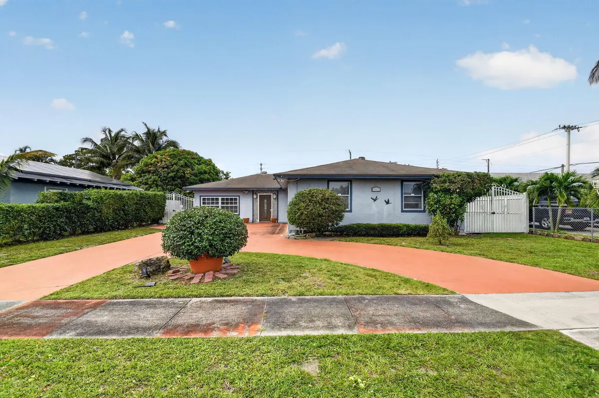 4033 Kent Avenue, Lake Worth Beach, FL 33461 - #1