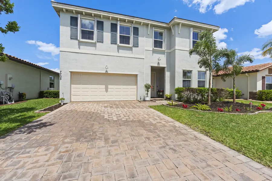 7705 NW Greenbank Circle, Port Saint Lucie, FL 34987 - #2