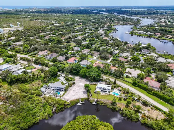 10541 SE Le Parc, Jupiter, FL 33458
