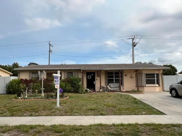 6920 SW 8th Street, Pembroke Pines, FL 33023