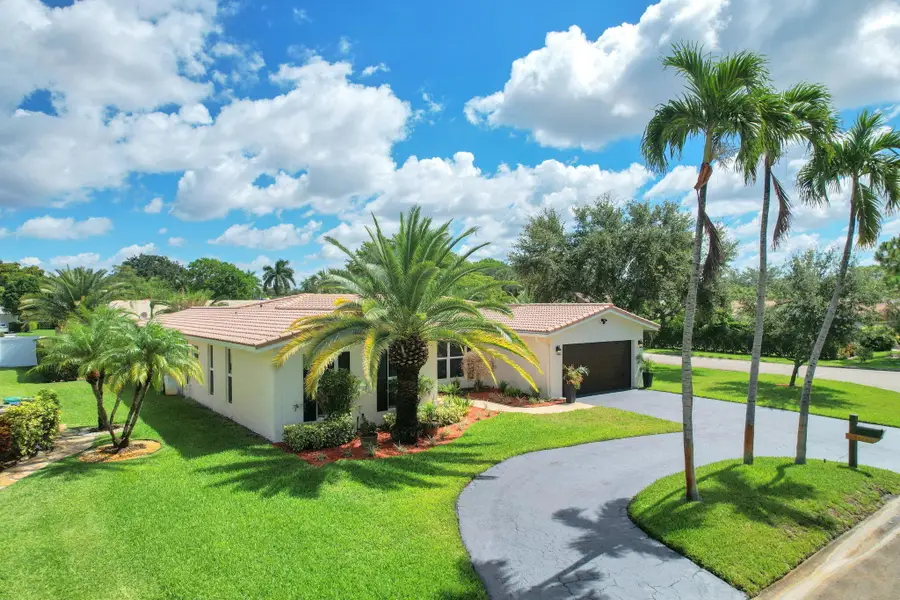 8235 NW 5th Street, Coral Springs, FL 33071 - #2