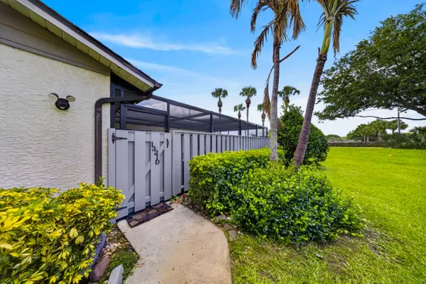 1321 Peppertree Trail #D, Fort Pierce, FL 34950
