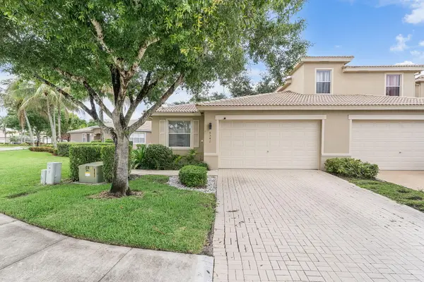 8541 Water Cay, West Palm Beach, FL 33411