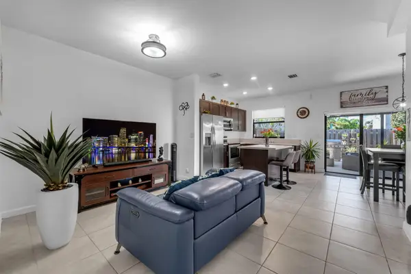 11821 SW 245th Terrace, Homestead, FL 33031