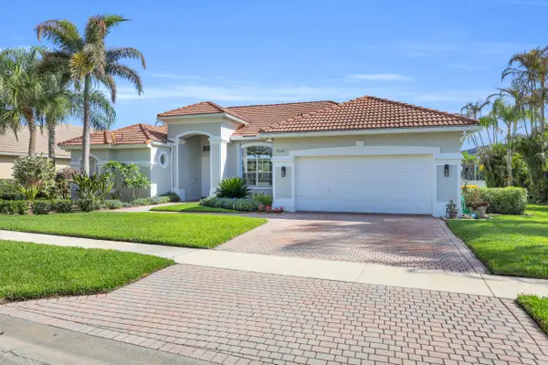 7041 SE Bay Hill Drive, Stuart, FL 34997