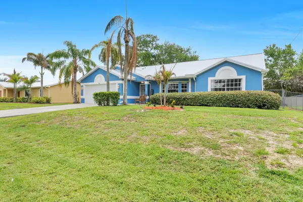 1142 SW Dalton Avenue, Port St Lucie, FL 34953