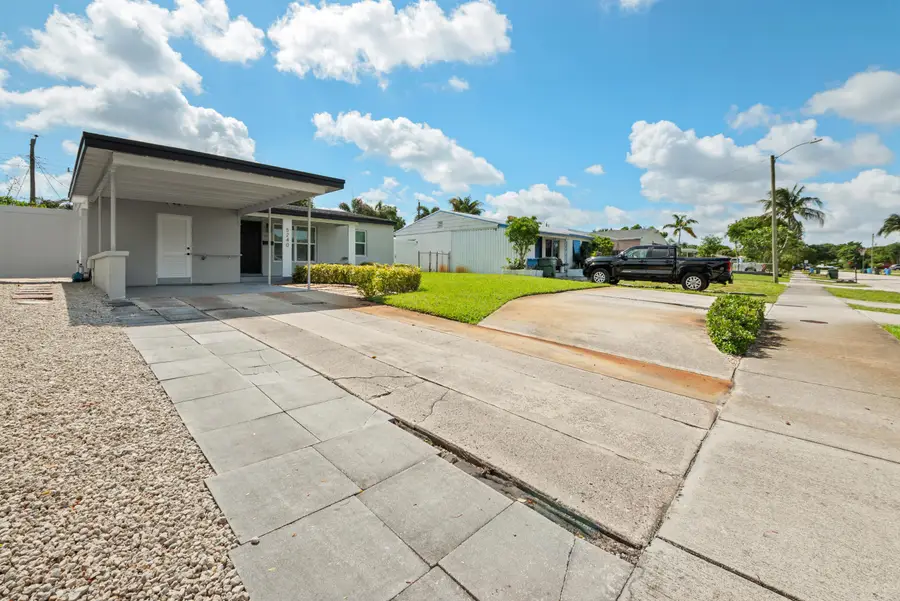 5240 NE 3rd Terrace, Oakland Park, FL 33334 - #3