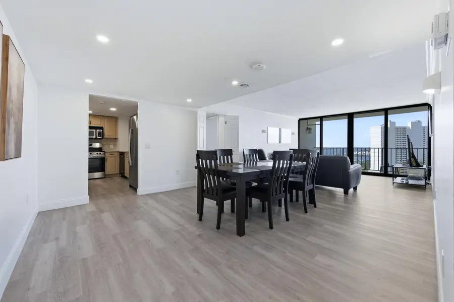 5600 N Flagler Drive #1605, West Palm Beach, FL 33407 - #2