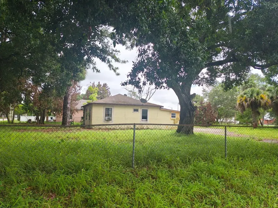315 N 24th Street, Fort Pierce, FL 34950 - #2