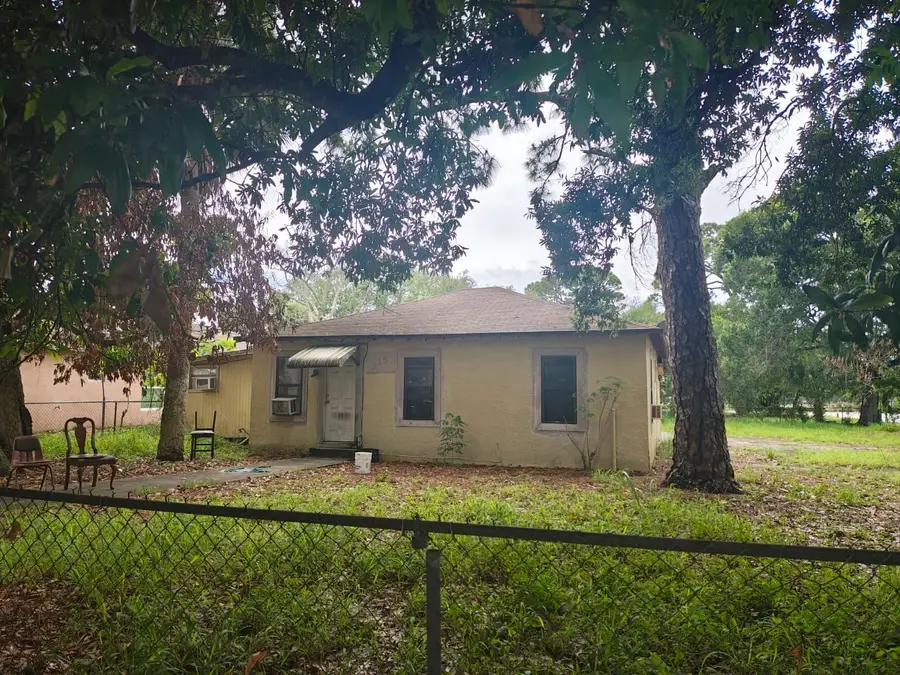 315 N 24th Street, Fort Pierce, FL 34950 - #3
