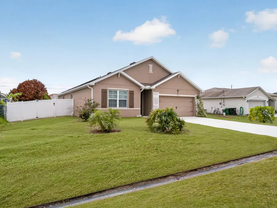 652 SW Sareta Avenue, Port Saint Lucie, FL 34953 - #2