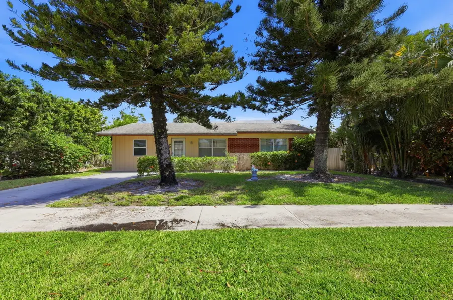 115 SE 11th Avenue, Boynton Beach, FL 33435 - #2