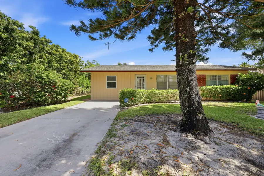 115 SE 11th Avenue, Boynton Beach, FL 33435 - #3