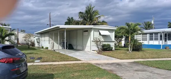 4135 Meadow View Drive, Boynton Beach, FL 33436