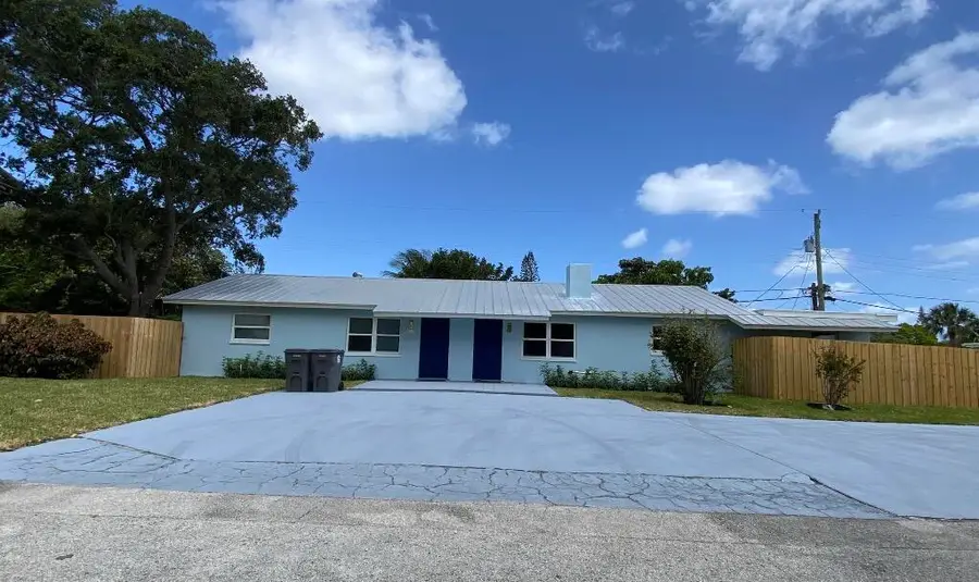 1867 Windsor Drive, North Palm Beach, FL 33408 - #2