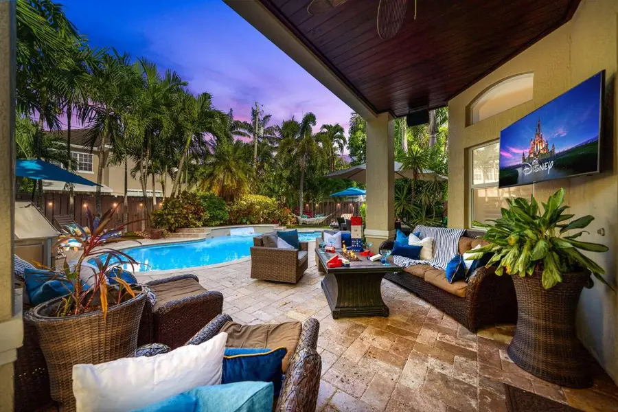 512 NE 12th Avenue, Fort Lauderdale, FL 33301 - #3