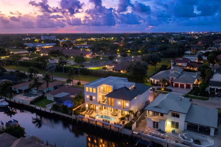 748 NE 72nd Street, Boca Raton, FL 33487 - #3