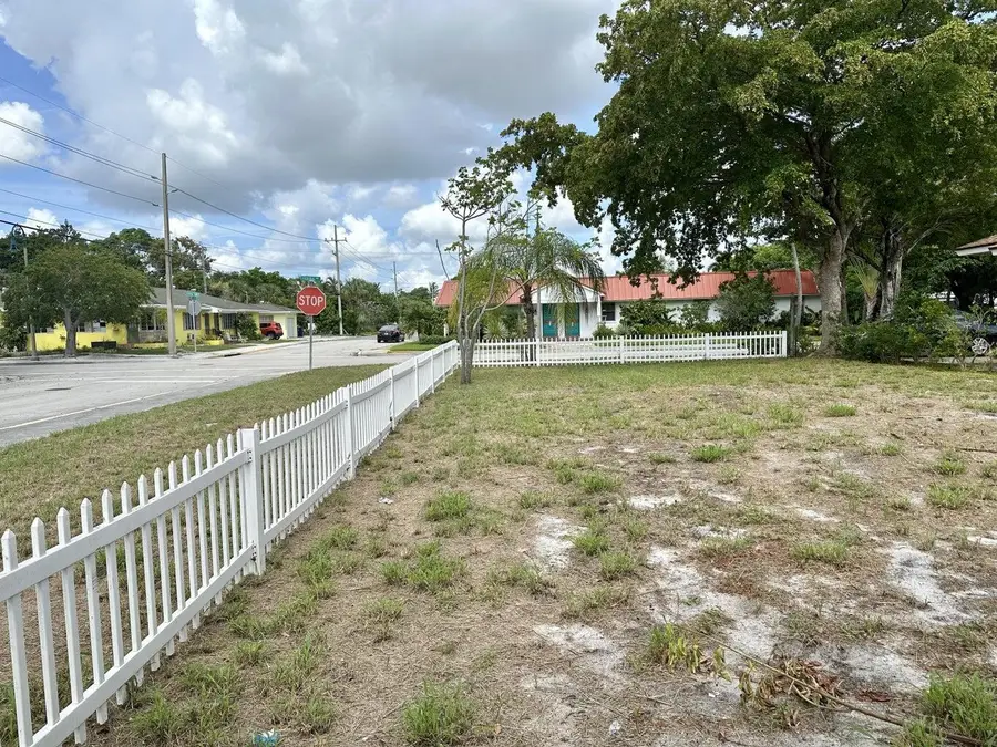312 12th Avenue N, Lake Worth Beach, FL 33460 - #2