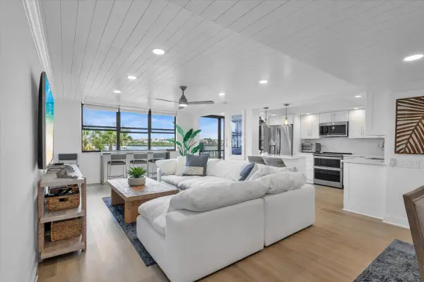 1648 Jupiter Cove Drive, Jupiter, FL 33469
