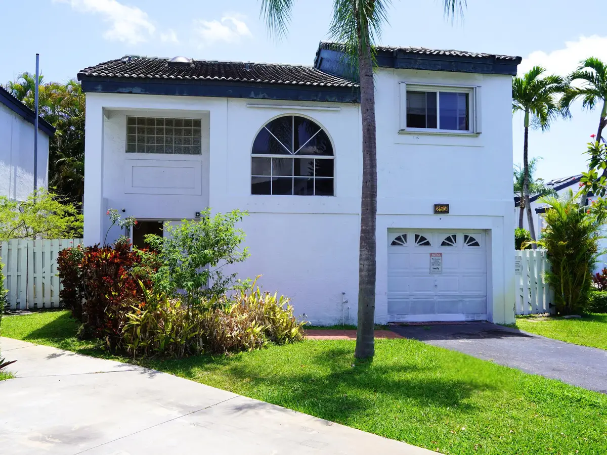 253 NE 211th Terrace, North Miami Beach, FL 33179 - #1