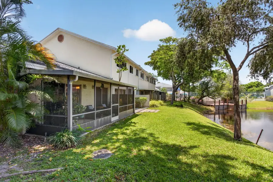 1921 Discovery Circle E, Deerfield Beach, FL 33442 - #3