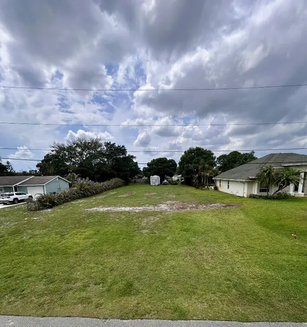 145 SW Elderberry Drive, Port St Lucie, FL 34953